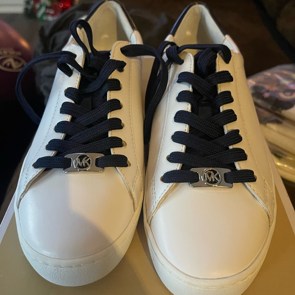 Michael Kors size 6 1/2 shoes